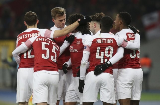 Arsenal bất bại tháng 11 - Bóng Đá