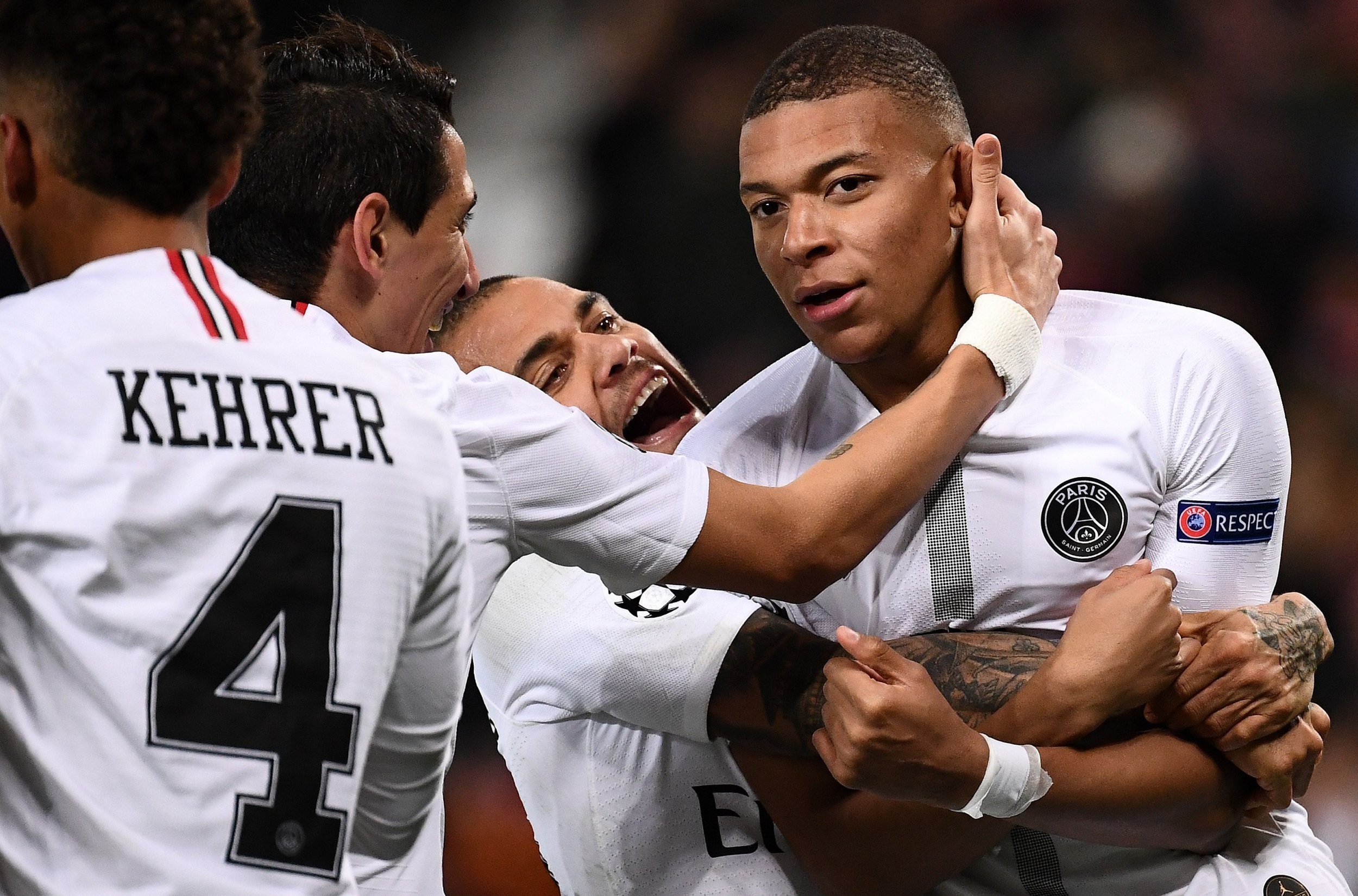 Bắn hạ De Gea, Mbappe gửi thông điệp đáng sợ đến Man Utd - Bóng Đá