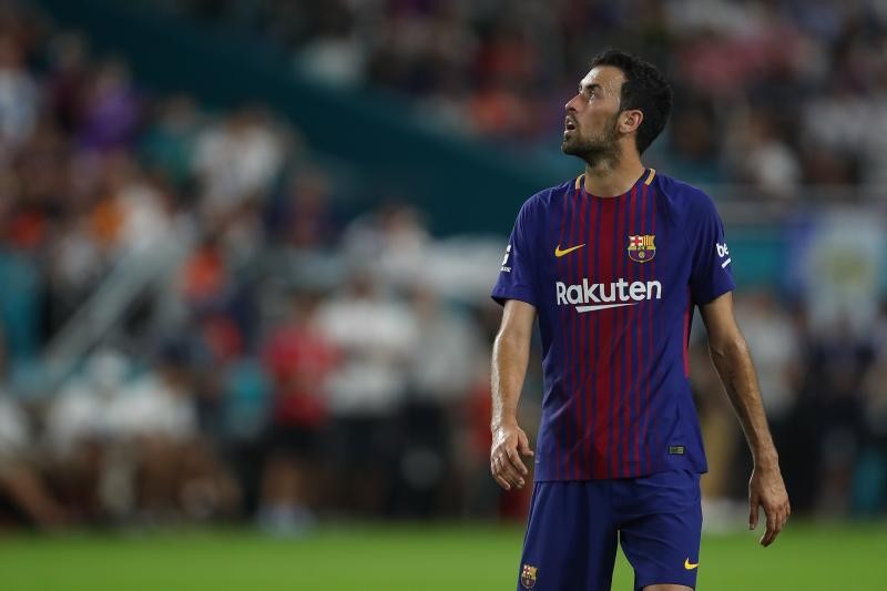 Sergio Busquets: Vĩ đại từ sự giản đơn (Phần 1) - Bóng Đá
