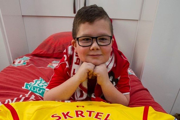 Liverpool mặc áo đặc biệt trong trận đấu Arsenal - Bóng Đá