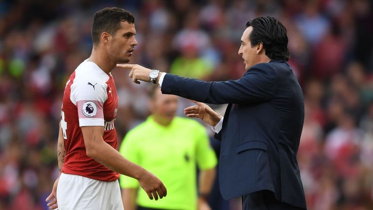 Xhaka: Emery là một người kỳ lạ - Bóng Đá