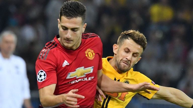 Pogba đánh giá ra sao về màn trình diễn của Diogo Dalot? - Bóng Đá