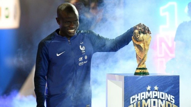 N'Golo Kante: 'Siêu anh hùng' thực sự trong làng bóng đá! - Bóng Đá
