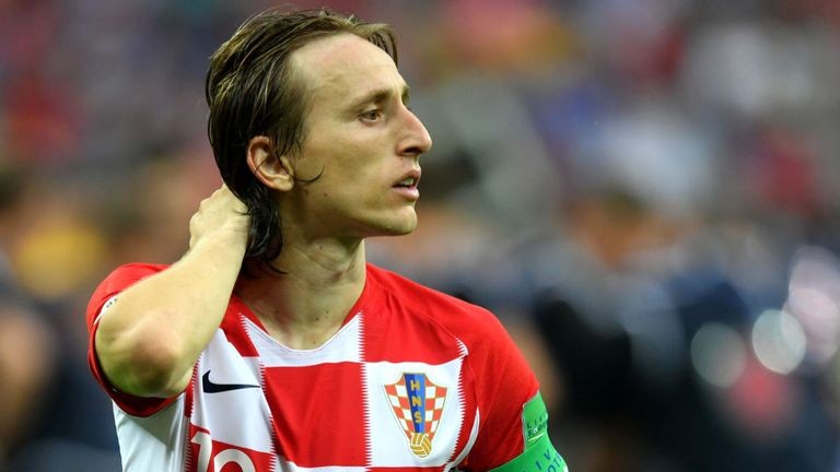Real Madrid có nên giữ chân Luka Modric? - Bóng Đá