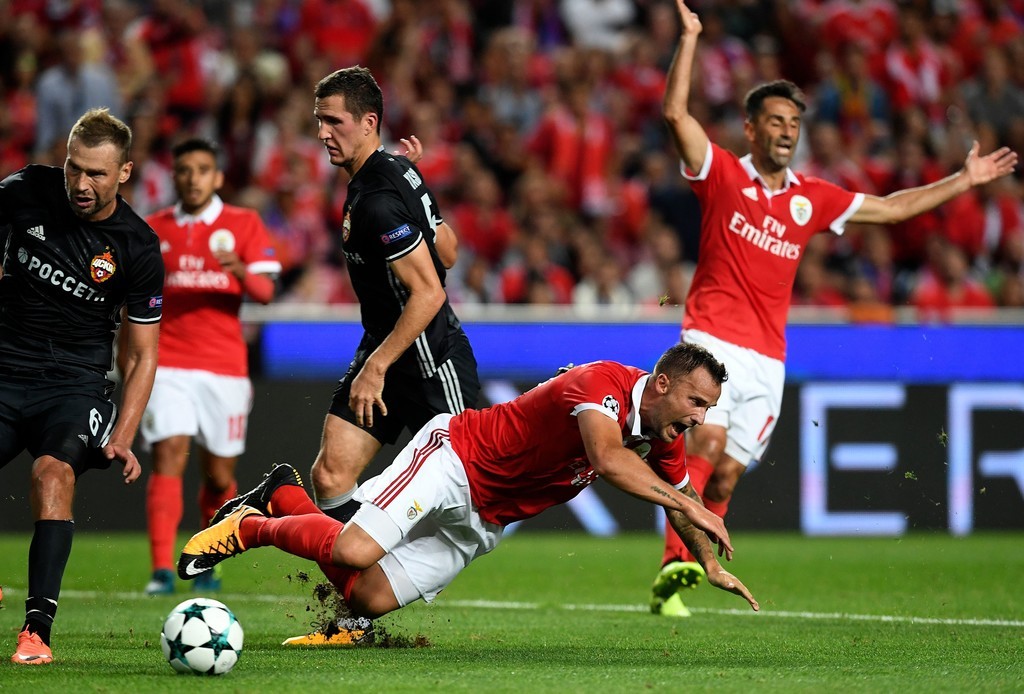 Benfica 1 - 2 CSKA Moscow - Bóng Đá