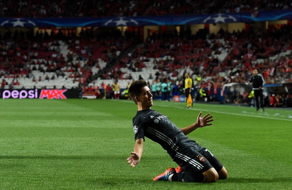 Benfica 1 - 2 CSKA Moscow - Bóng Đá