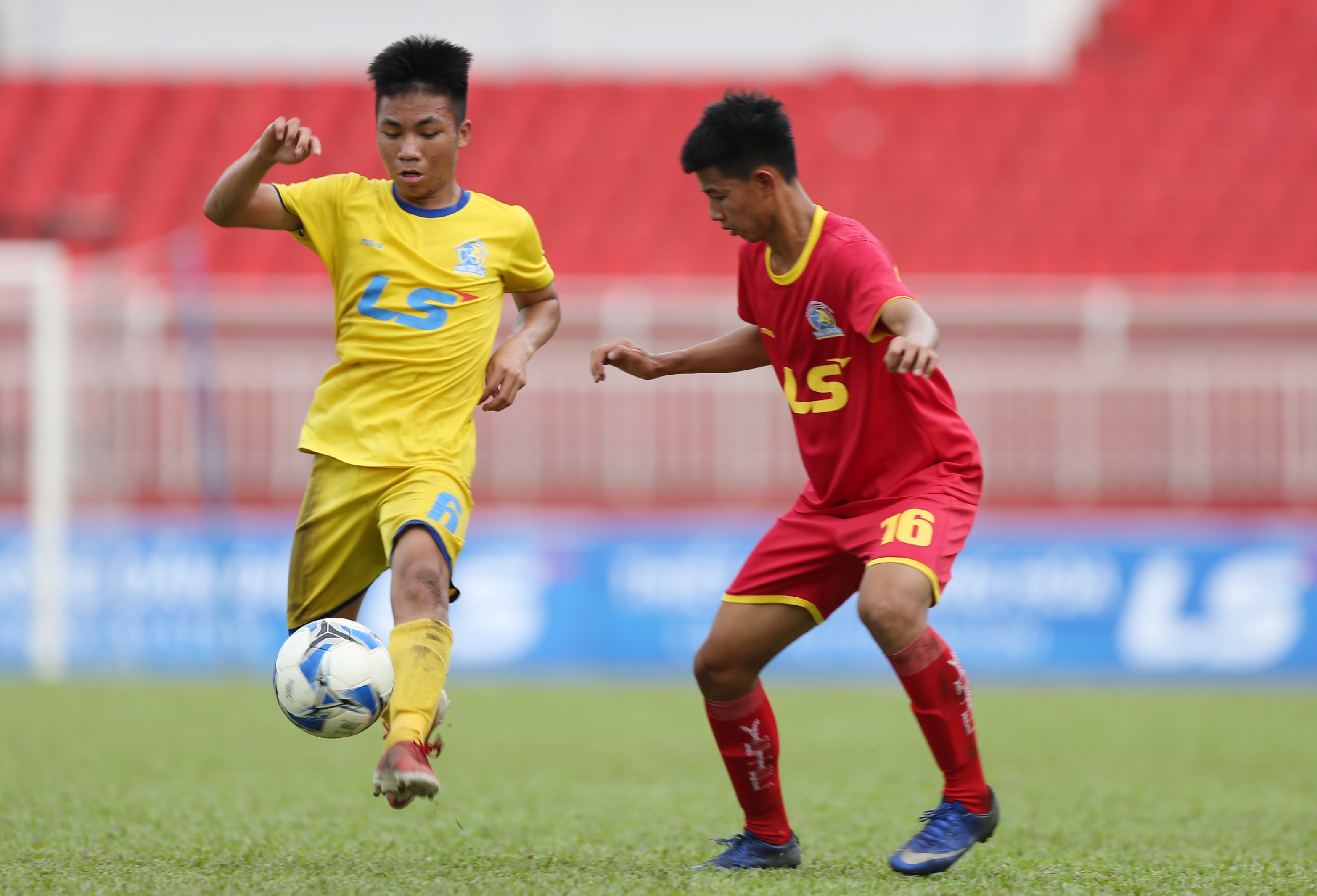  VCK U15 Quốc gia 2018: Thắng Viettel trên loạt “đấu súng”, SLNA lên ngôi vô địch - Bóng Đá