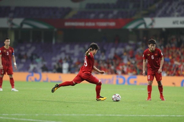 Asian Cup 2019: Lộ diện “thủ phạm” tạo nên nhiều siêu phẩm sút phạt - Bóng Đá