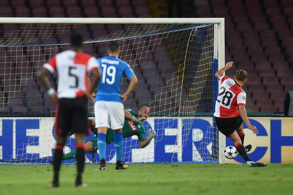 Ảnh: Napoli 3-1 Feyenoord - Bóng Đá