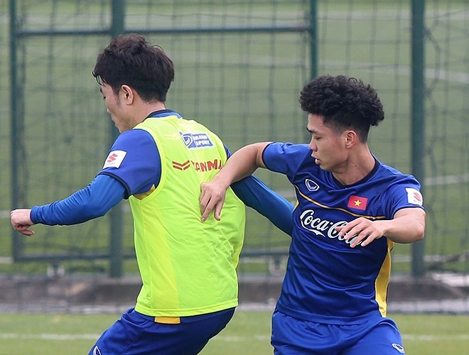 Điểm tin bóng đá Việt Nam sáng 23/12: Vượt mặt Anh Đức, Quang Hải giành Quả bóng vàng 2018 - Bóng Đá