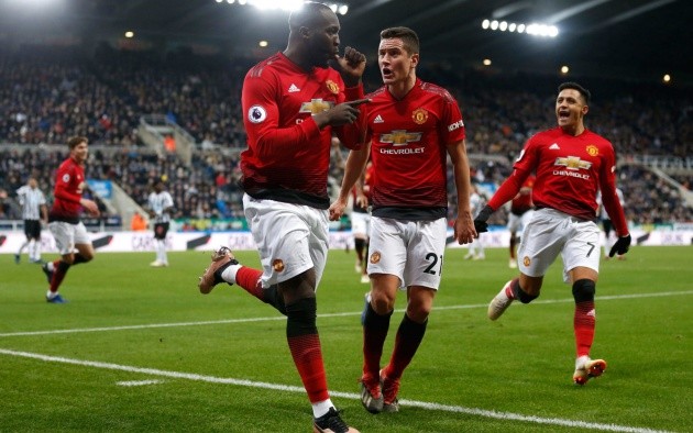 'Cậu ấy như 1 tia chớp, nhanh hơn bất kì hậu vệ nào của Newcastle' - Bóng Đá