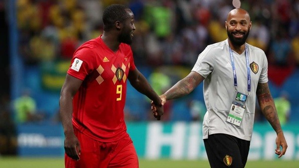 Thierry Henry làm HLVvà bài học nhãn tiền mang tên Gary Neville - Bóng Đá