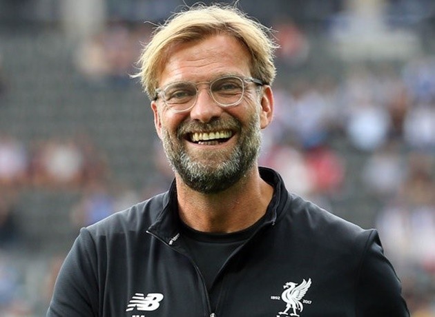 klopp cho các cầu thủ liverpool uống nước uống đặc biệt - Bóng Đá