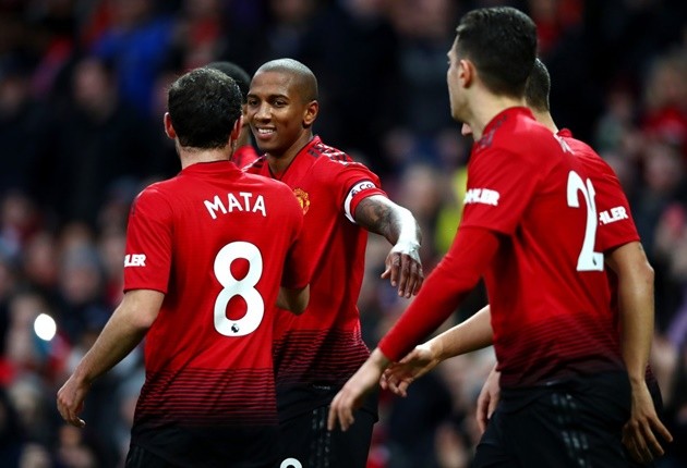 Man Utd thăng hoa thế này, 