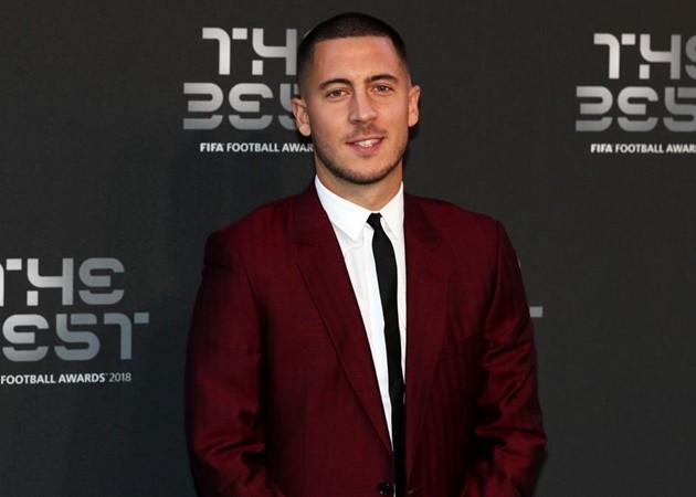 eden hazard nói lời đường mật với sarri - Bóng Đá
