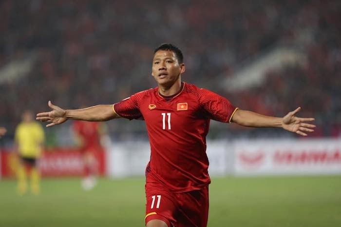 Tiền đạo Anh Đức: 