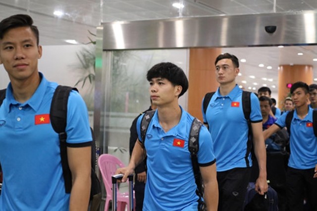 ĐT Việt Nam sẽ sang Philippines bằng chuyên cơ riêng - Bóng Đá