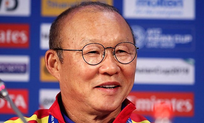 Họp báo HLV Park Hang-seo - Bóng Đá