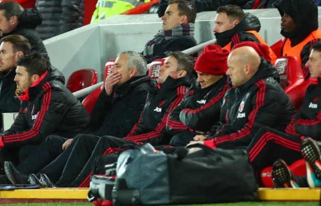 Cách tiếp cận hèn nhát của Mourinho chứng tỏ 'Special One' nay đã cạn ý tưởng - Bóng Đá