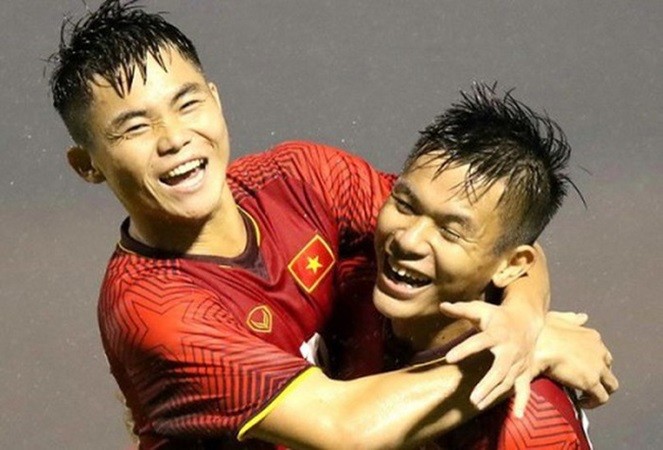 Tiết lộ: Sao chạy cánh tuyển Việt Nam 4 tháng không được trả lương - Bóng Đá