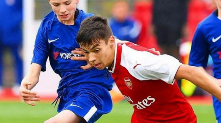 Wonderkid 'confirms' Arsenal transfer with social media hint as Gunners continue youth overhaul - Bóng Đá
