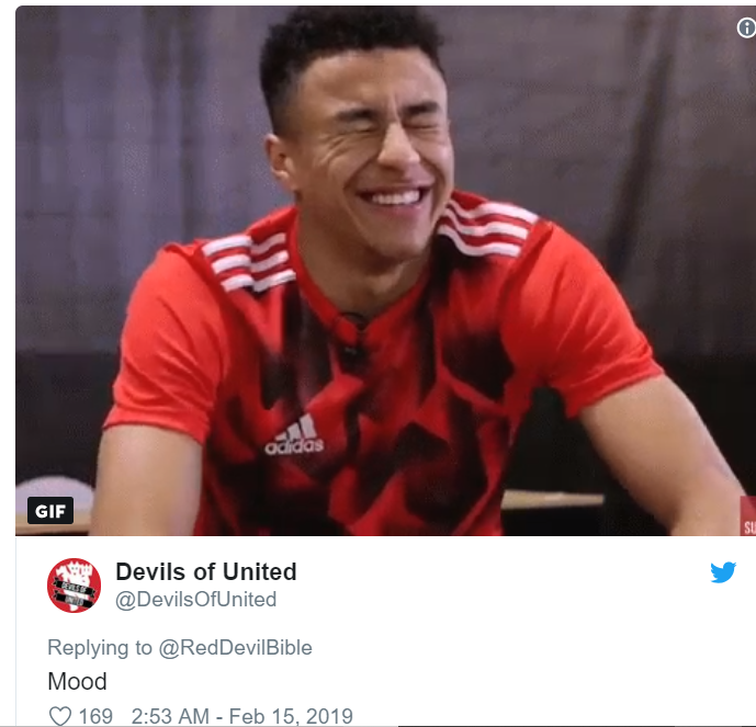 Manchester United fans mock Arsenal FC following Europa League defeat - Bóng Đá