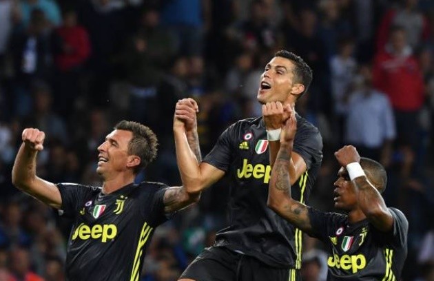 Tiếp tục tịt ngòi, Ronaldo bị đồng đội 'giáo huấn' - Bóng Đá
