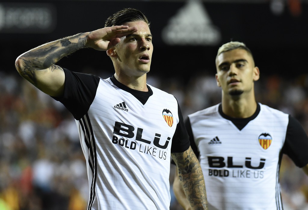 Valencia 4-0 Sevilla: - Bóng Đá