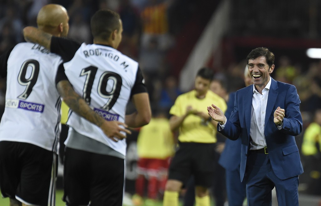 Valencia 4-0 Sevilla: - Bóng Đá