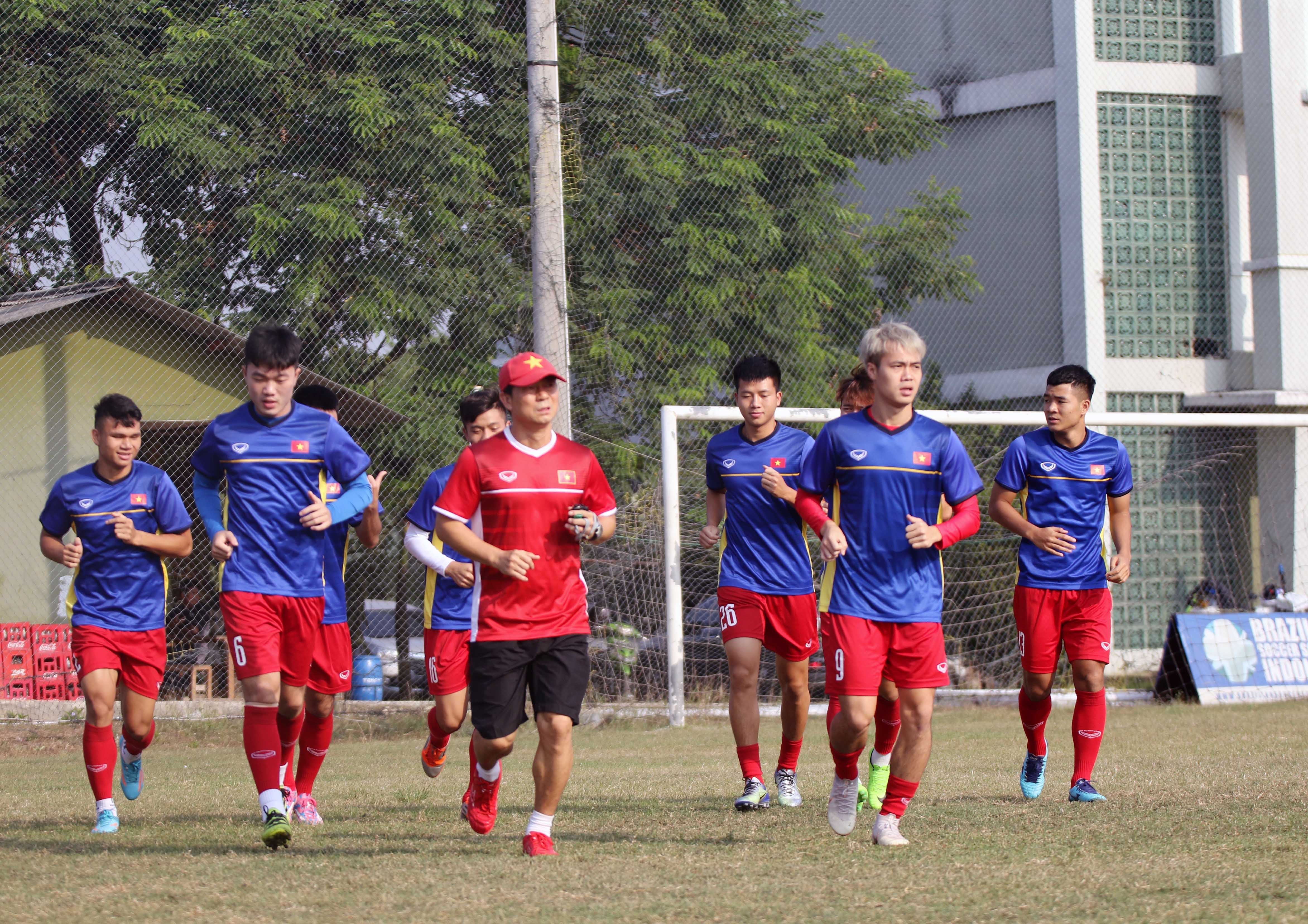 Ban huấn luyện hài lòng về sân tập của U23 Việt Nam tại ASIAD 2018 - Bóng Đá