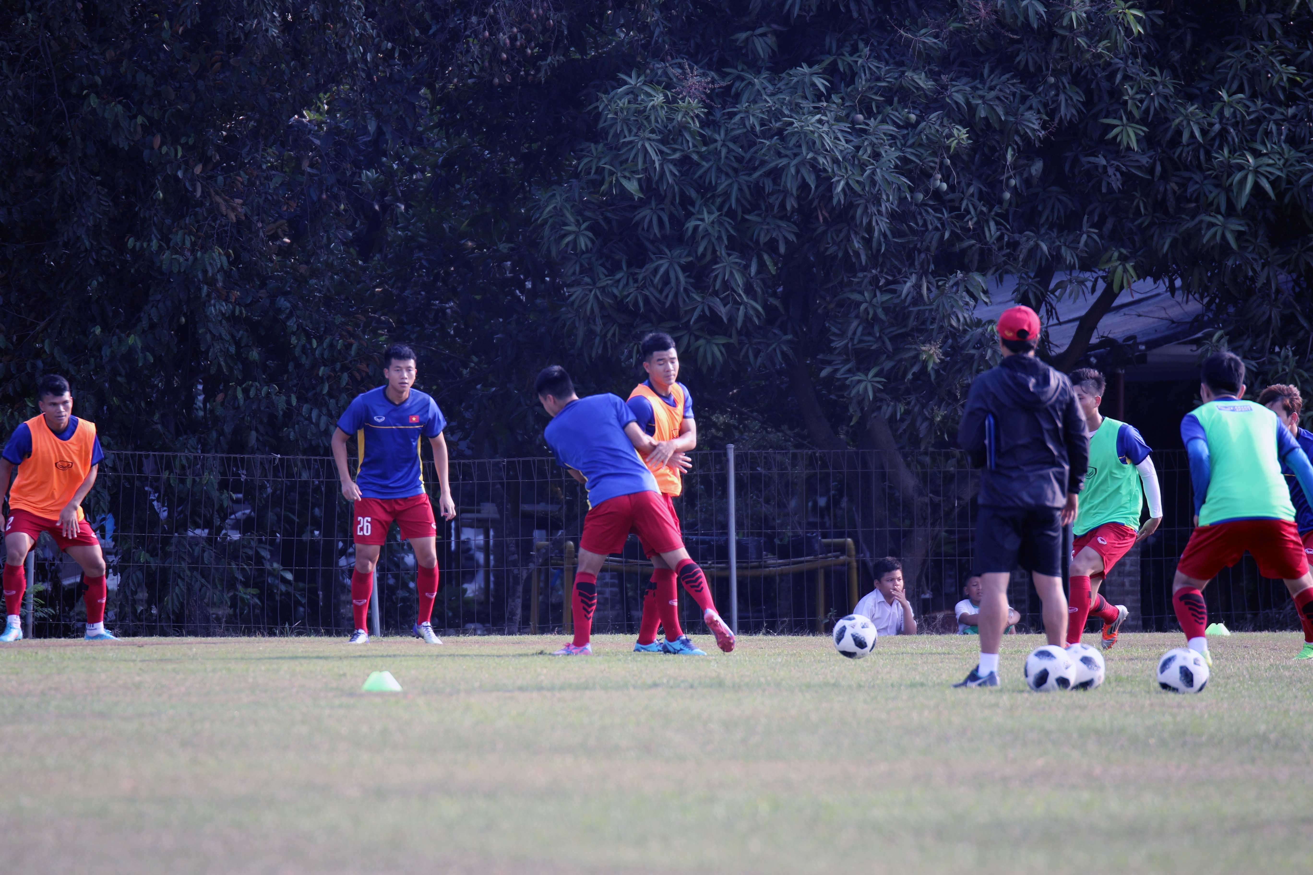 Ban huấn luyện hài lòng về sân tập của U23 Việt Nam tại ASIAD 2018 - Bóng Đá
