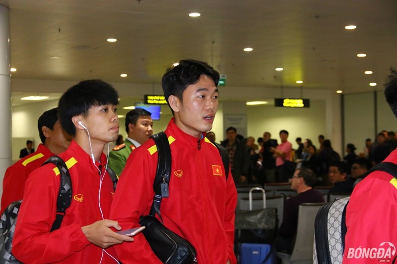 TRỰC TIẾP: ĐT Việt Nam từ Kuala Lumpur trở về Hà Nội: Quyết nâng cúp ở Mỹ Đình - Bóng Đá
