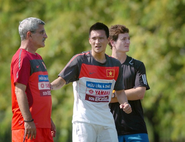 Điểm tin bóng đá Việt Nam tối (29/10): Futsal Việt Nam giành vé dự VCK châu Á; HLV Calisto rất gần V-League - Bóng Đá