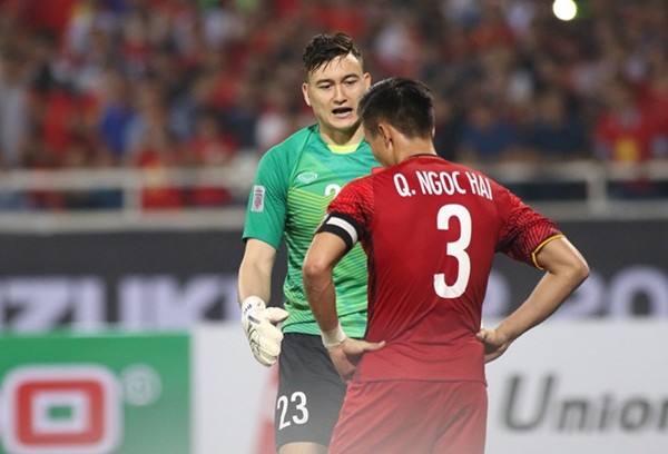 ‘Đặng Văn Lâm có đủ bản lĩnh để đứng vững ở chung kết AFF Cup’ - Bóng Đá
