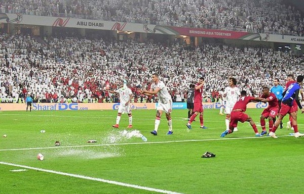 Chủ nhà UAE đối mặt án phạt nặng từ AFC và FIFA - Bóng Đá