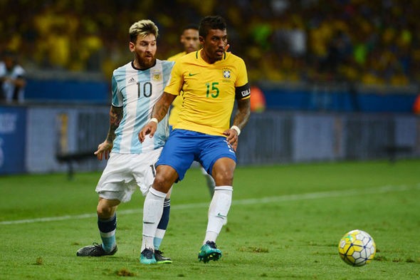 Chỉ 1 câu nói, Paulinho đã chọn Barcelona - Bóng Đá