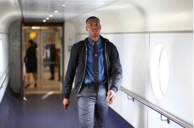 Đặt chân tới Napoli, Aguero 'khác biệt' với phần còn lại - Bóng Đá