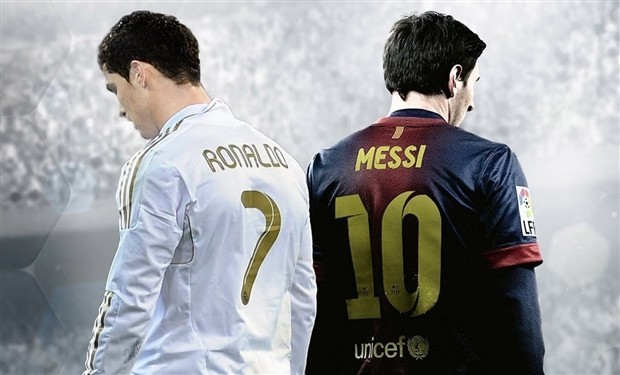 Messi đánh bại Buffon, fan Ronaldo 'cười nhẹ' - Bóng Đá