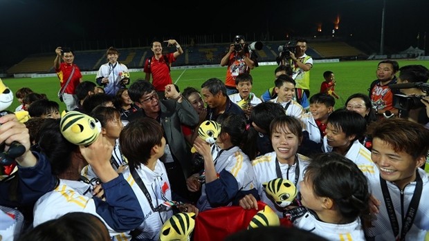 NHM ngã mũ trước việc tuyển thủ VN có thai vẫn dự SEA Games - Bóng Đá