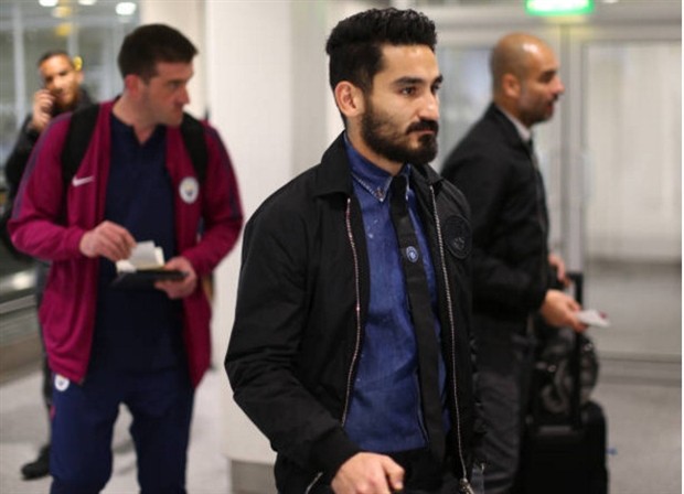 Đặt chân tới Napoli, Aguero 'khác biệt' với phần còn lại - Bóng Đá