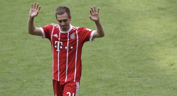 Đội hình các ngôi sao đã giải nghệ trong năm 2017 - Bóng Đá