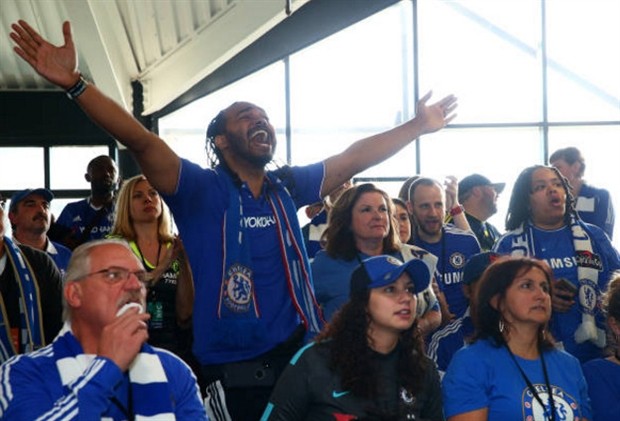 Cole và Essien giúp Chelsea khuấy đảo bầu không khí tại New York - Bóng Đá