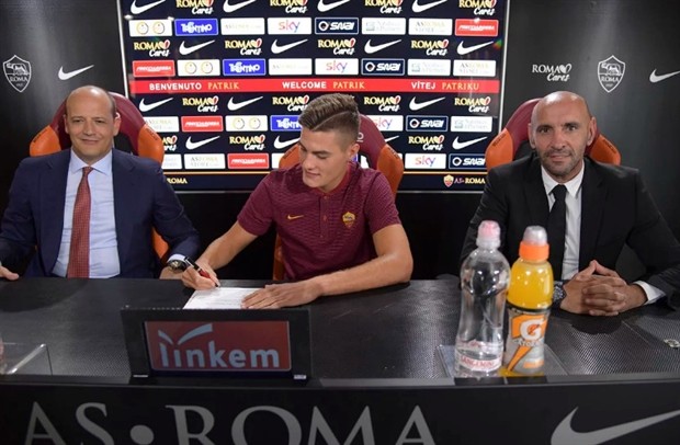 'Hàng chê' của Juventus CHÍNH THỨC nhận áo tại AS Roma - Bóng Đá