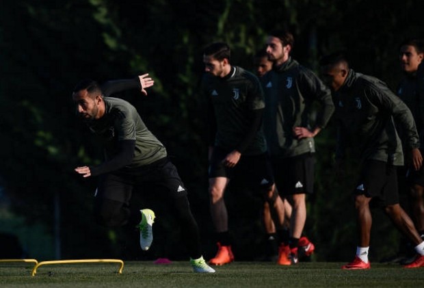 Juventus 'nặng nề' chuẩn bị cho ngày tái đấu với Barcelona - Bóng Đá