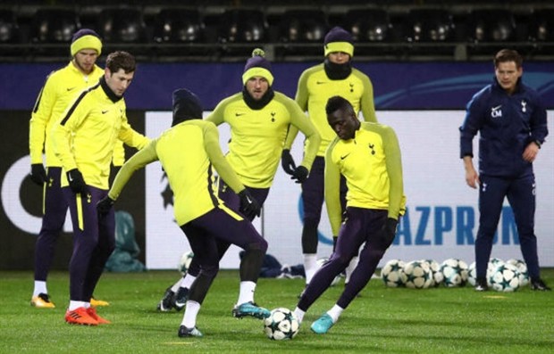Bỏ lại nỗi đau Derby, Tottenham giờ chỉ biết có Dortmund - Bóng Đá