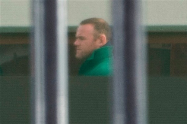 Rooney kiệm lời trong ngày đầu làm công ích  - Bóng Đá