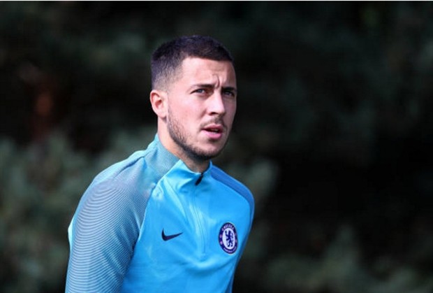 Tương lai chưa rõ, Sanchez và Ozil vẫn rất kiệm lời trên sân tập của Arsenal - Bóng Đá