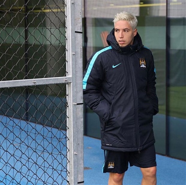 NHM Liverpool 'chết đứng' khi Keita tiếp tục ngồi dự bị - Bóng Đá