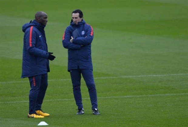 Mbappe liên tục pha trò khiến Neymar không thể nhịn cười - Bóng Đá