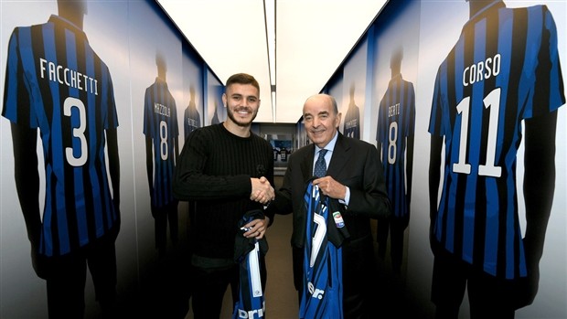 Đi vào lịch sử, Mauro Icardi được huyền thoại Inter đích thân tặng quà - Bóng Đá
